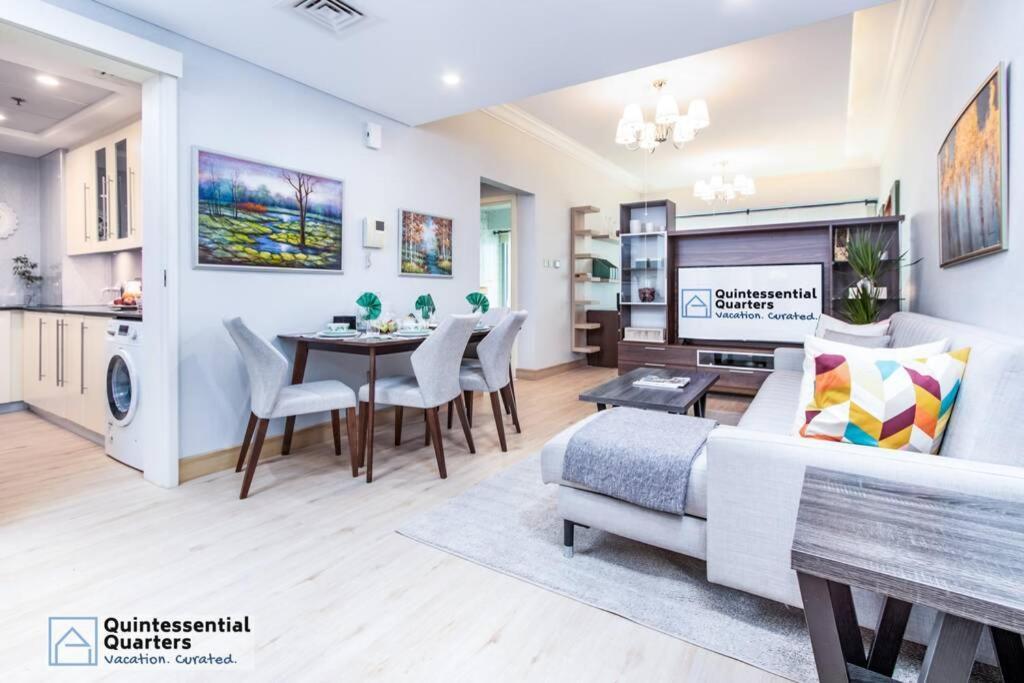 Downtown Cozy Home + Partitioned Living Room Дубай Экстерьер фото